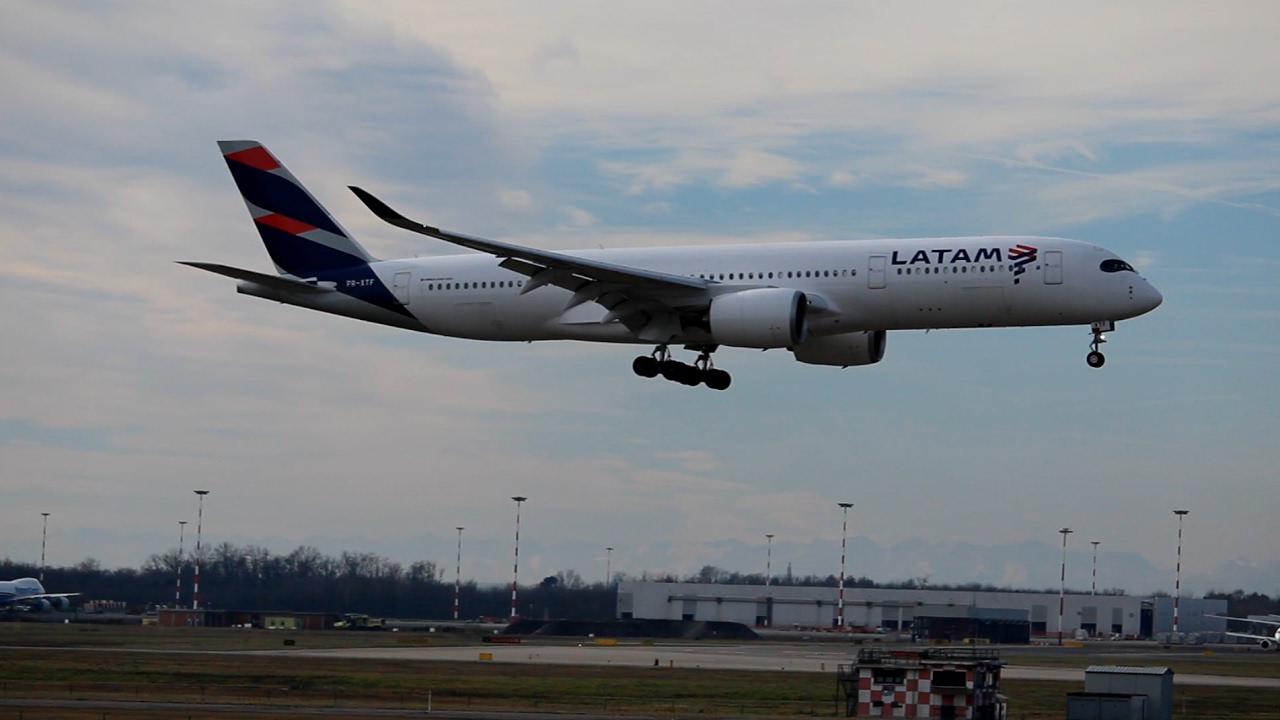 Plane Spotting at Milano Malpensa - Christmas 2016
