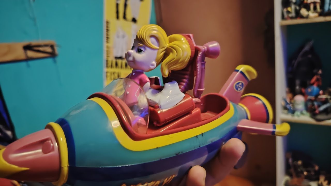Un vlog viejado ala feria de juguetes retros que te devolverán la infancia. 