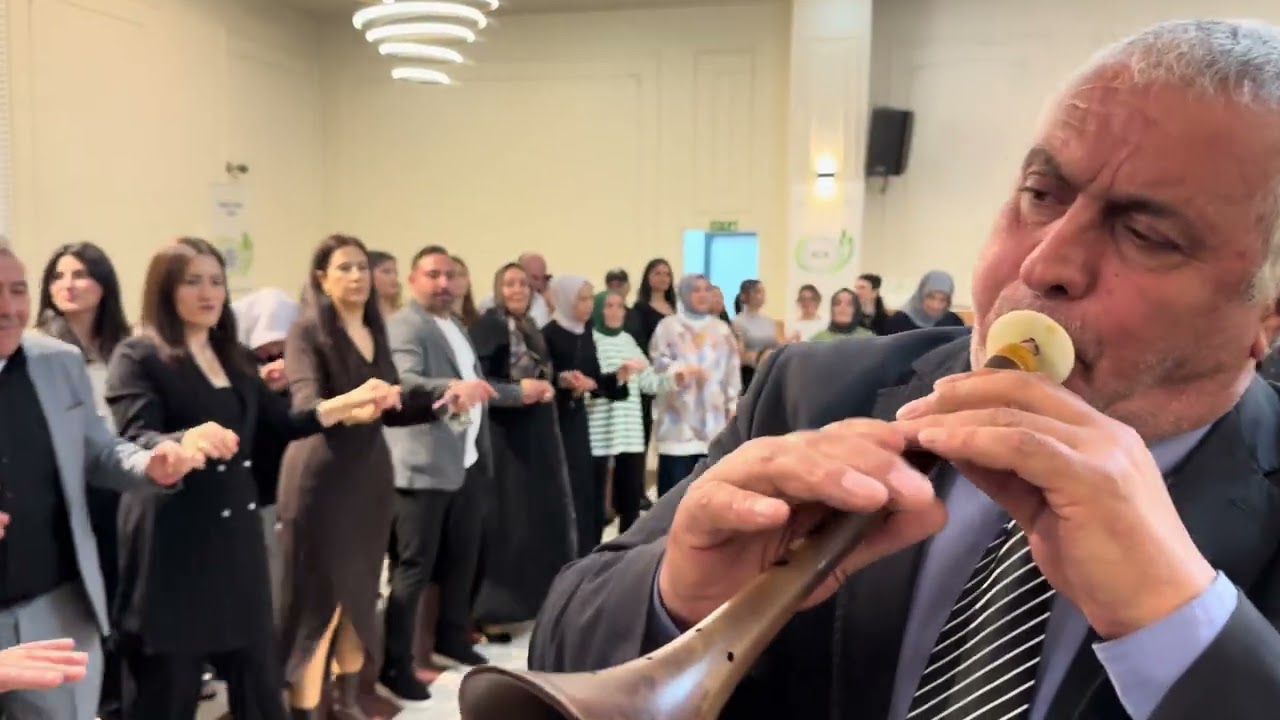 Sırrı Denizoğlu ve Ekibi - Esenler’de Aşağı Canbaz Köyü Kaz Gecesi - Kars Halay - Zurna: Özcan Şiban