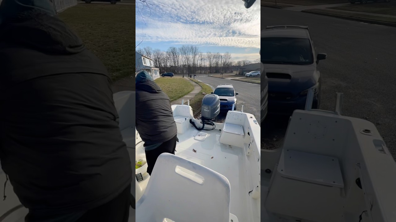 Prepping the boat for some upgrades 🛥️ 