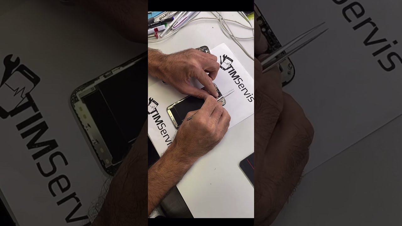 Kako se menja zvučnik i proxy senzor na iPhone 12pro #timservis #servimobilnihtelefona #iphoneservis