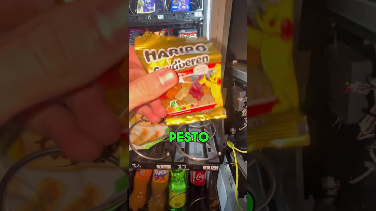 Riempimento completato 🍫🤠! #distributoriautomatici #vendingmachine #distributori