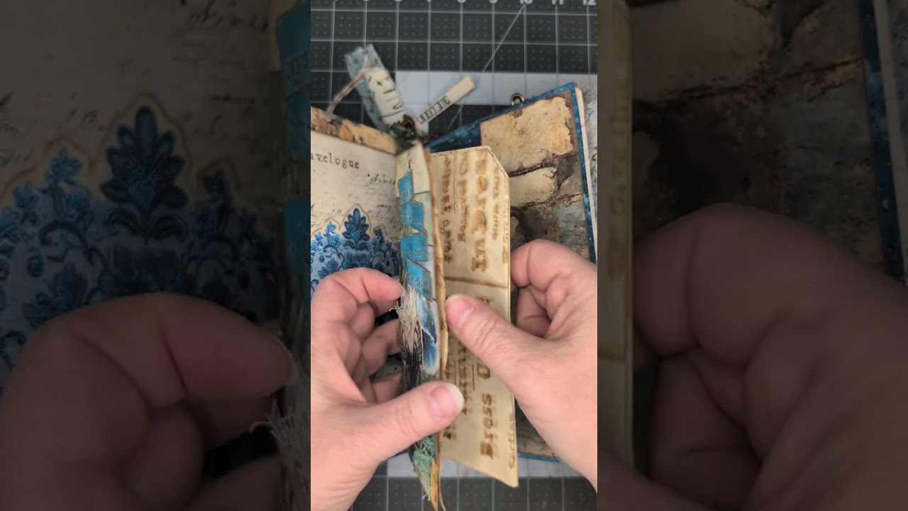 Flip through of Junk Journal January journal. 