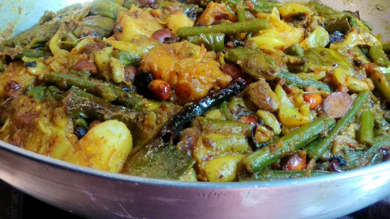 পুরানো দিনের হারিয়ে যাওয়া সুস্বাদু লাবরা রেসিপি/পাঁচ মিশালি সবজি রান্না/Labra recipe.