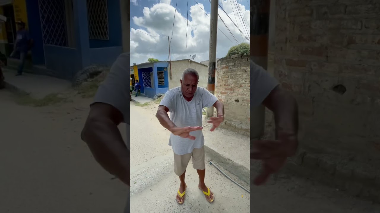 Que risa 😂 El árabe le saco la piedra a mi papá universal 😂🤣😂🤣😂