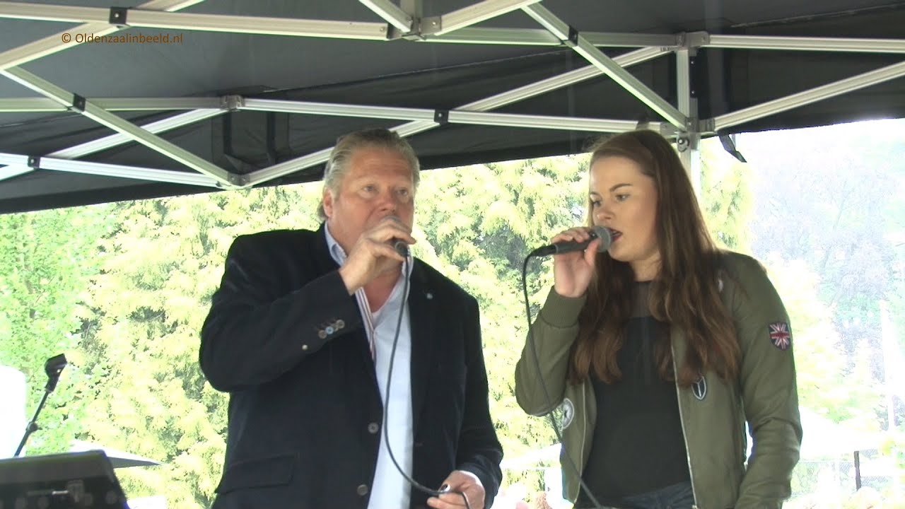 Hoe Lang ?  gezongen door Martin en Robyn Ankone