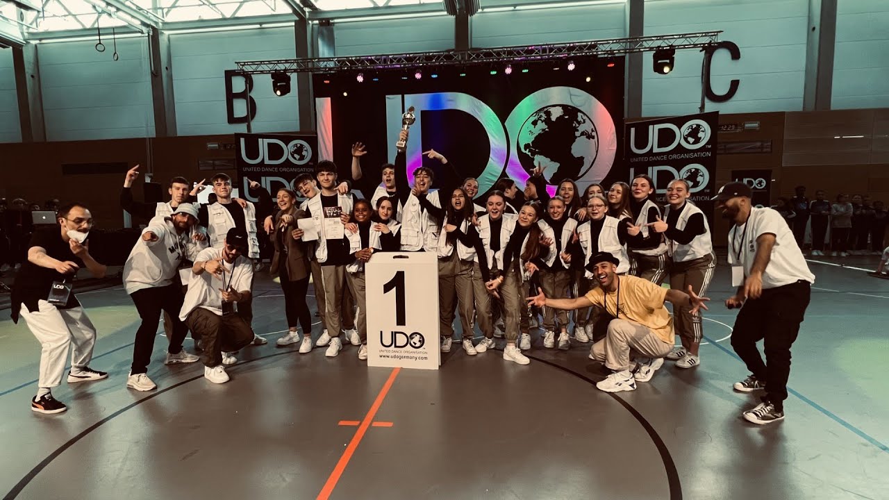 1. Platz German UDO MASTERS 2022 I.D. Crew von Samuel`s Dance Hall Berlin