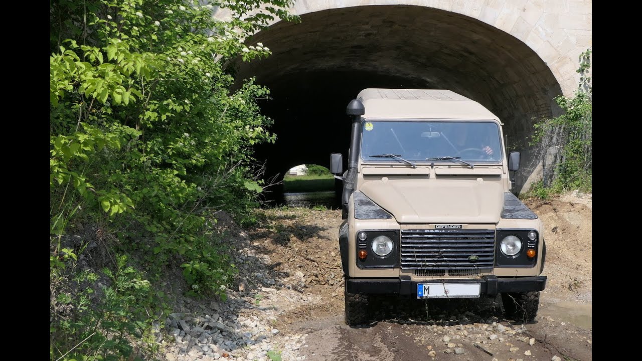 Kalkstein-Tagebau bei Berlin Geologie Land Rover Action