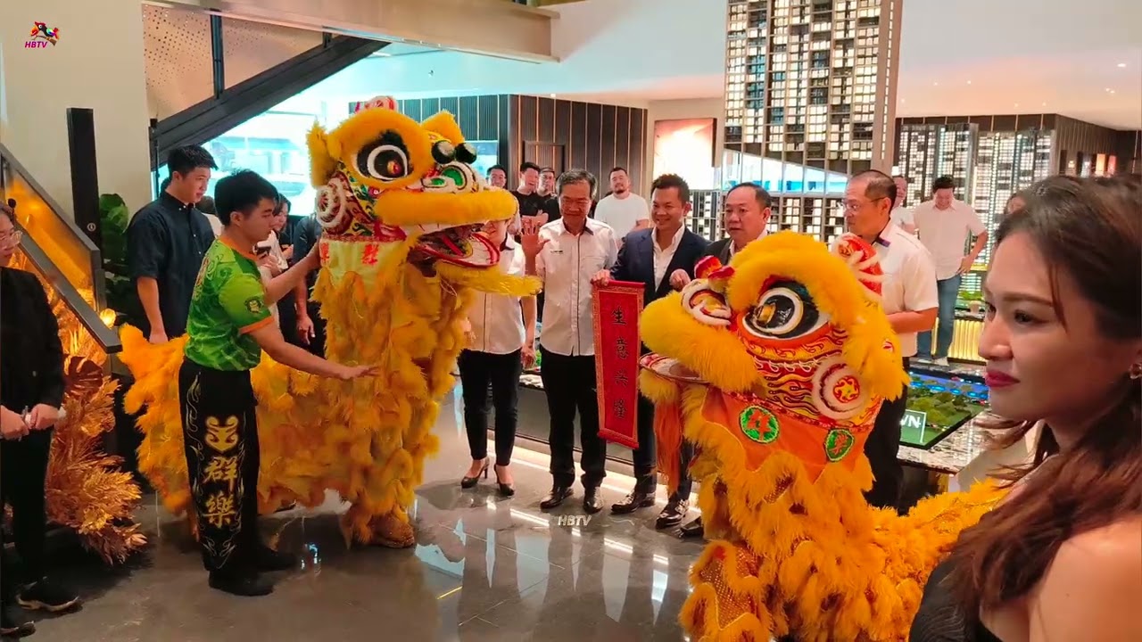 Khuan Loke (双溪威群樂体育会龙狮团) Double Lion Blessing at KL Property Sales Gallery