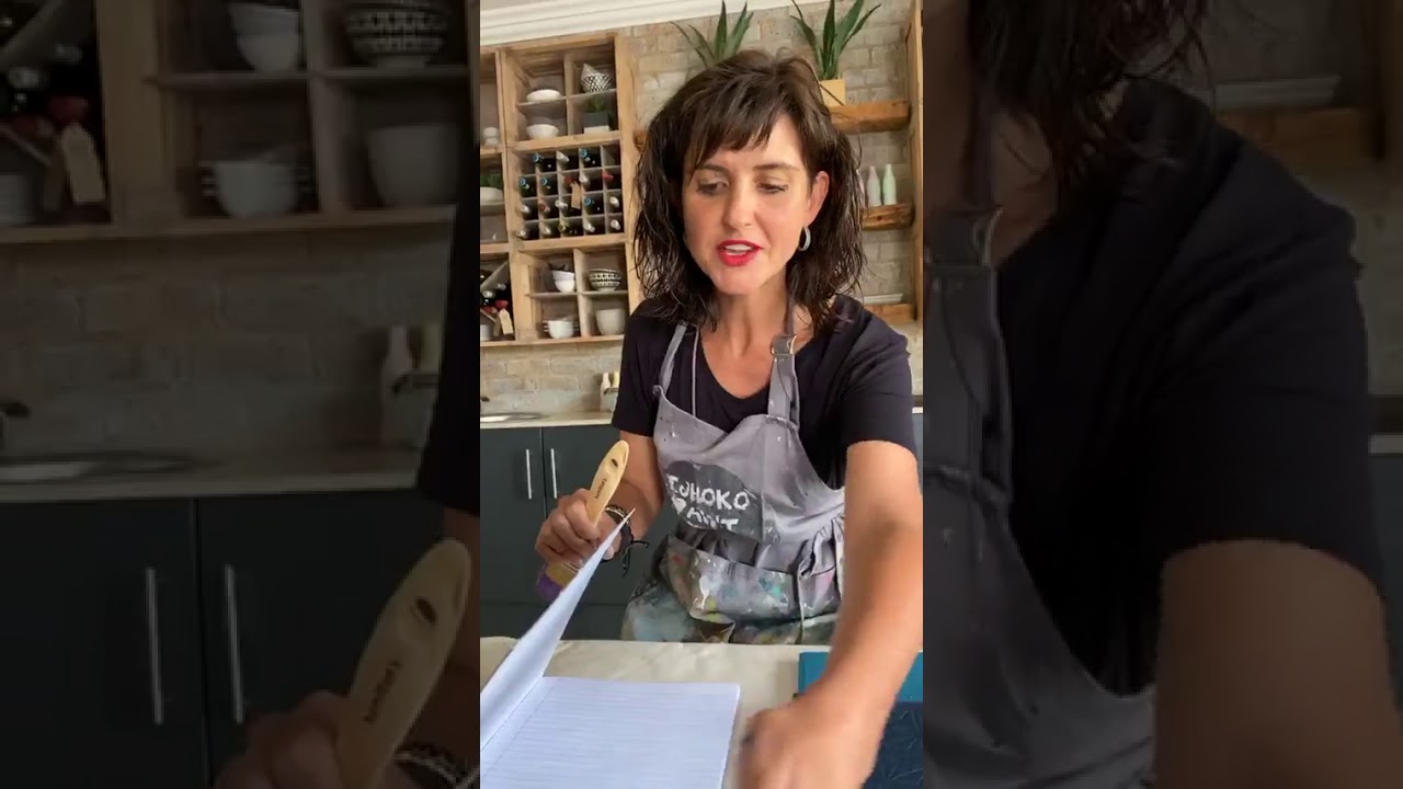HOW TO | Working with stencils and Tjhoko Paint with Nadine Vosloo.
