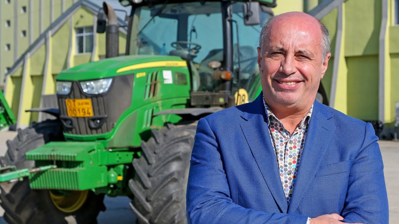 Ilie Popescu are o singură preferinţă - John Deere
