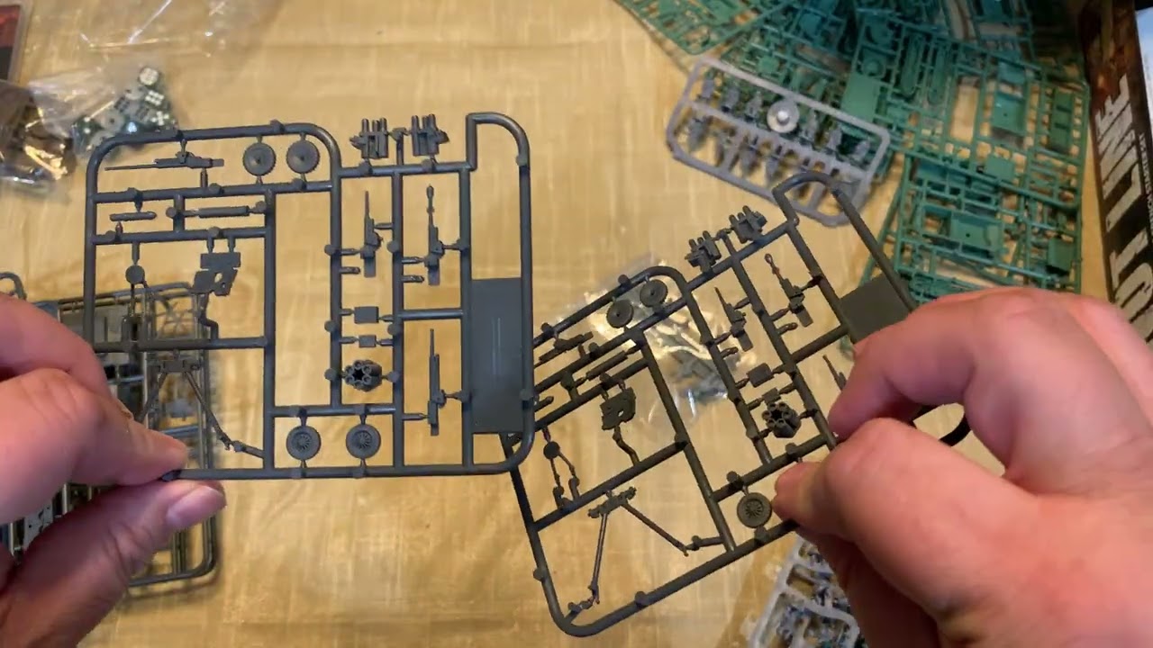 Flames of War unboxing! Maginot Line starter set! 