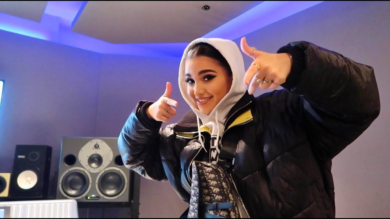 Enisa's Studio Session for 