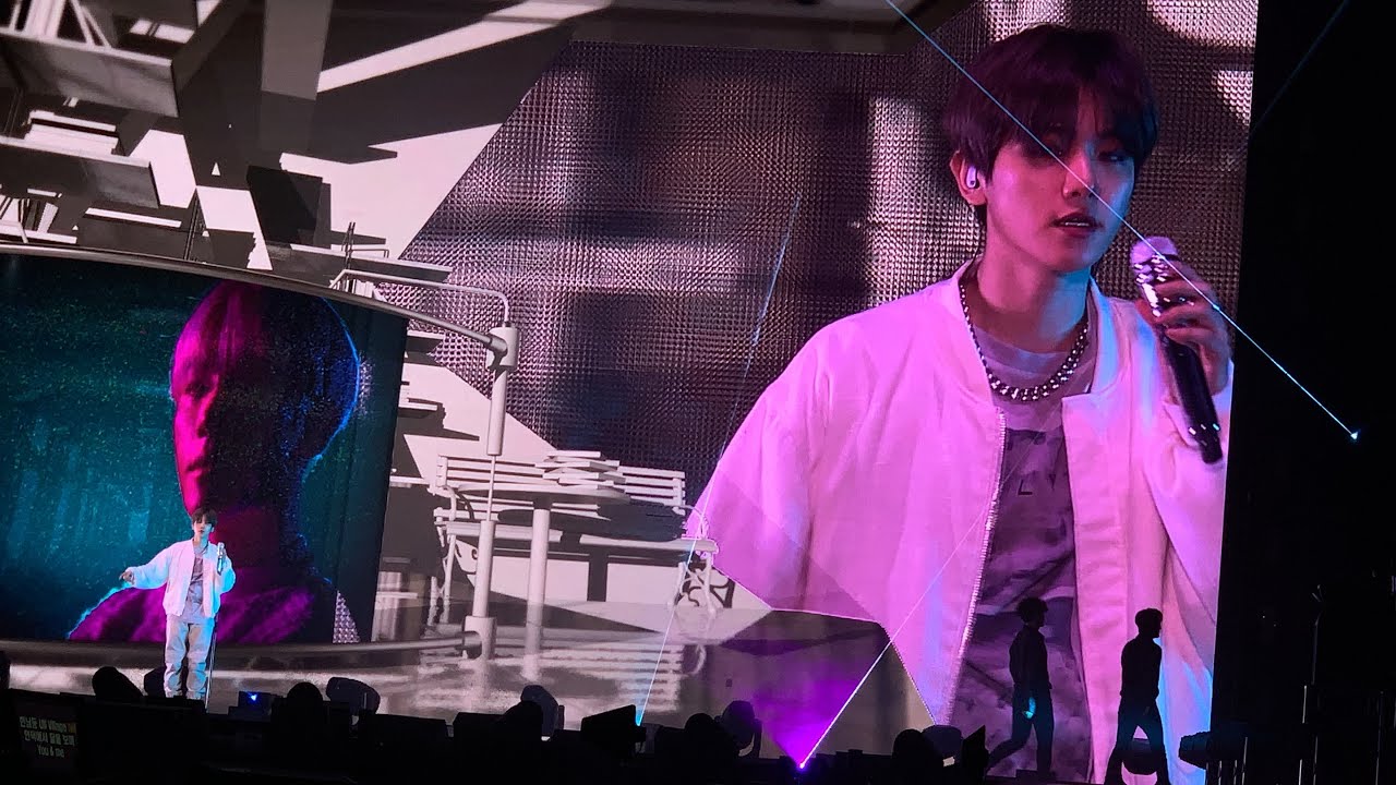 200226 Un Village + Betcha by Baekhyun SuperM (live in Paris)