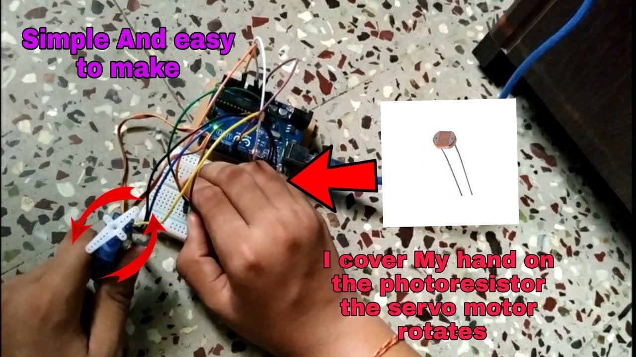 Controlling a Servo Motor using a photoresistor(Arduino)