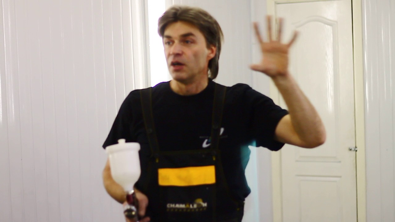 Нанесение лака Debeer