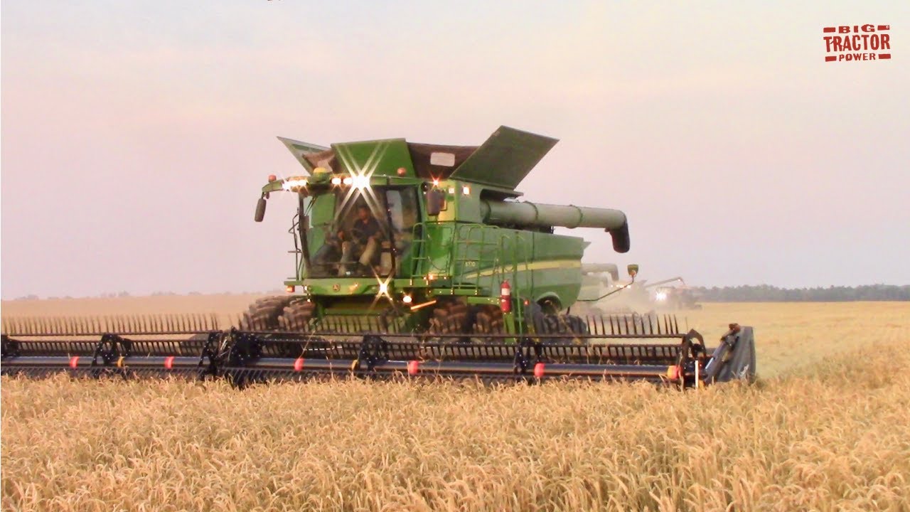 2,800 Acre Wheat Field Harvested by JOHN DEERE S790 Combines