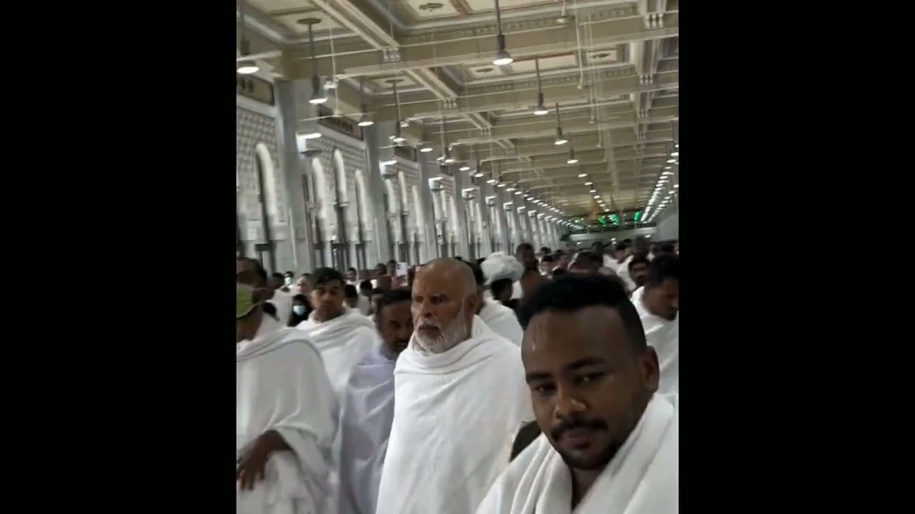 قرارات جديدة بوزن شنط المعتمرين بالمطار