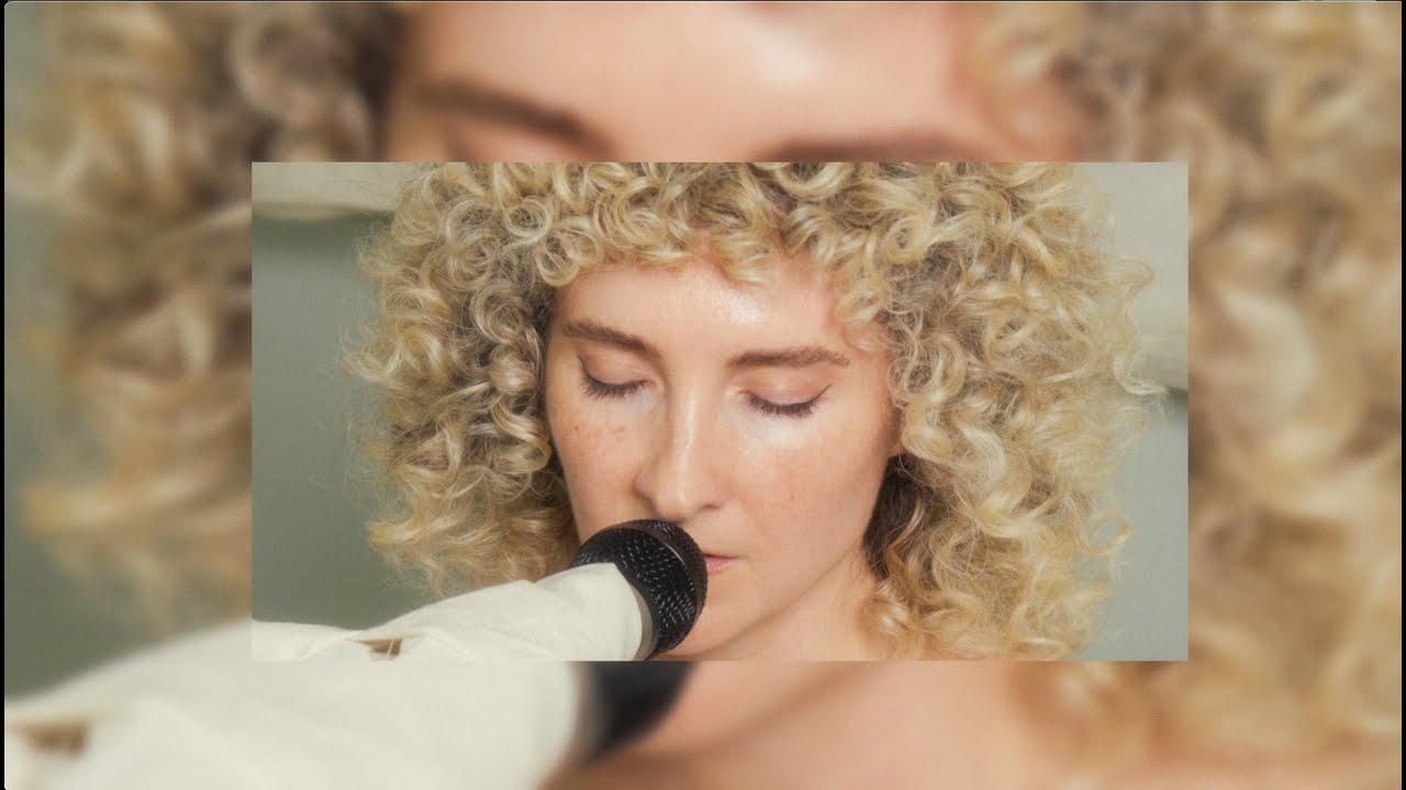 Tennis - At The Apartment (Live at The Apartment)