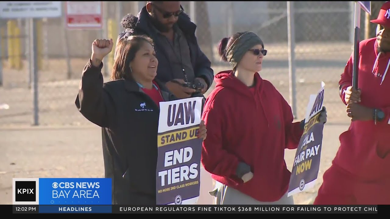 U.S. Autoworkers strike against Big 3 car makers