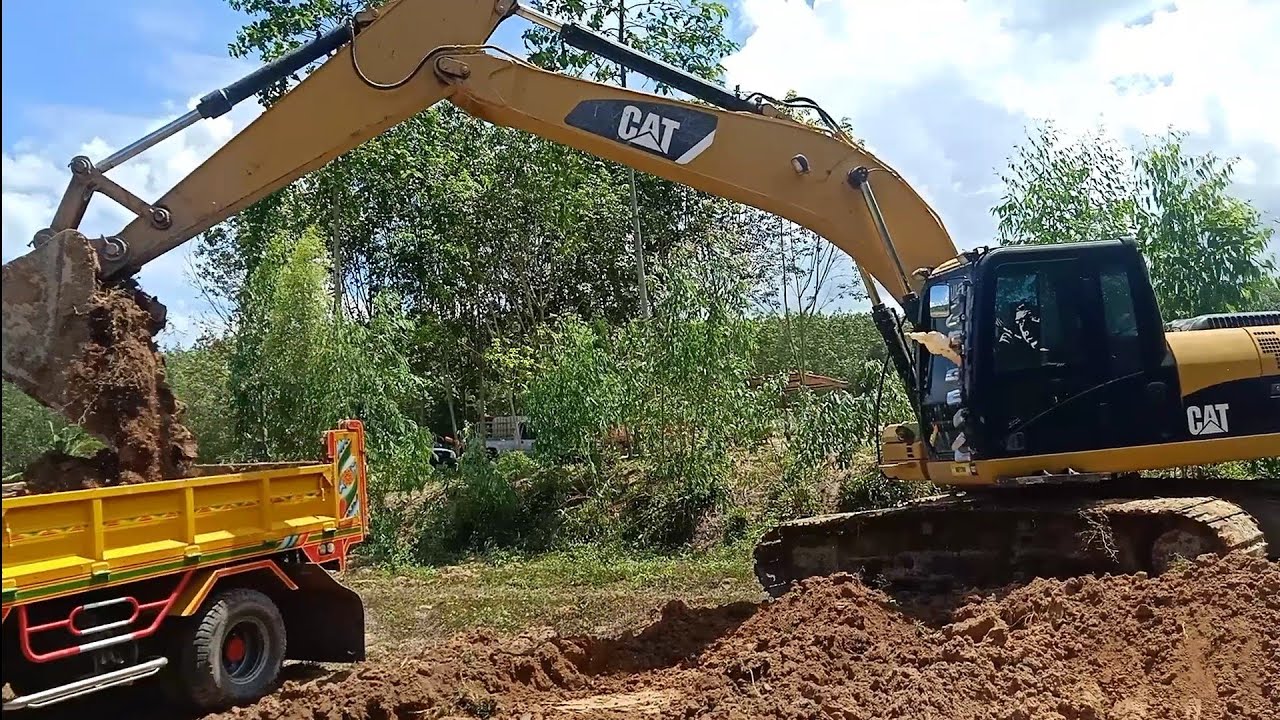 CAT320Dมาดูบ่อใหม่ขอหัวหน้าจร๊ย...หกล้อดั้มจะรอดูไหม!!!