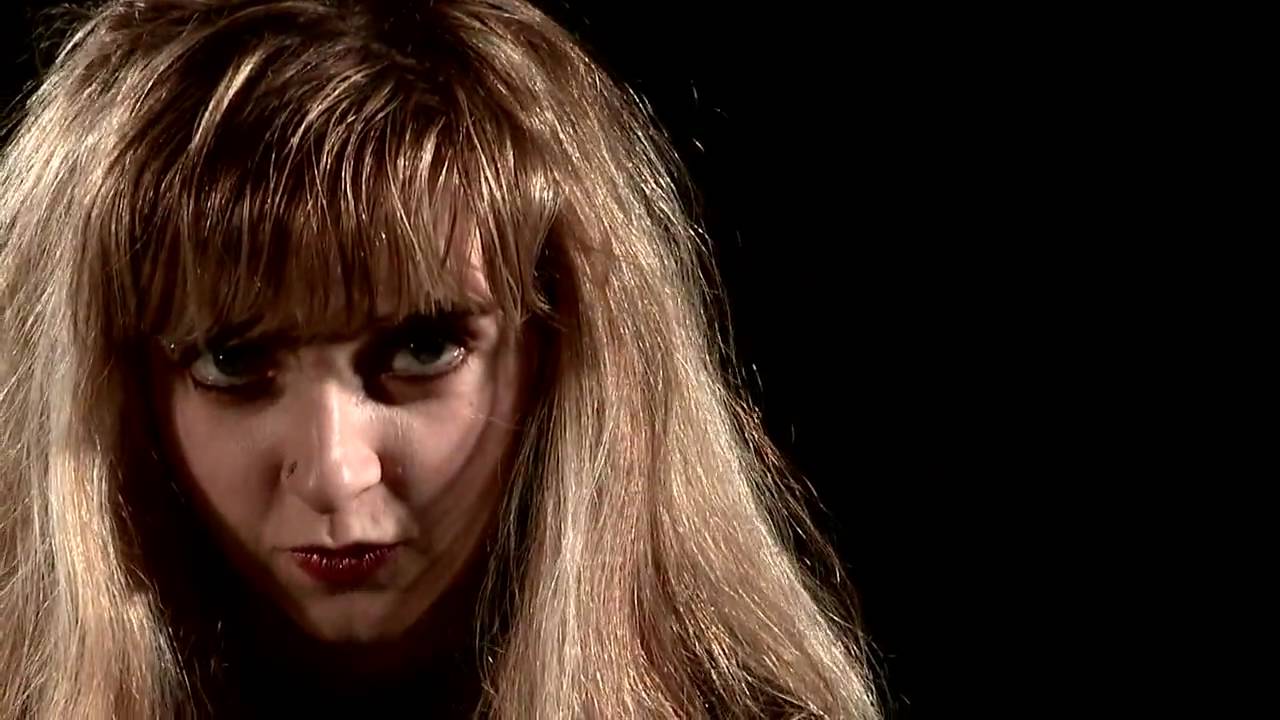 VIDEOCLIP CAPERUCITA (Mürfila)