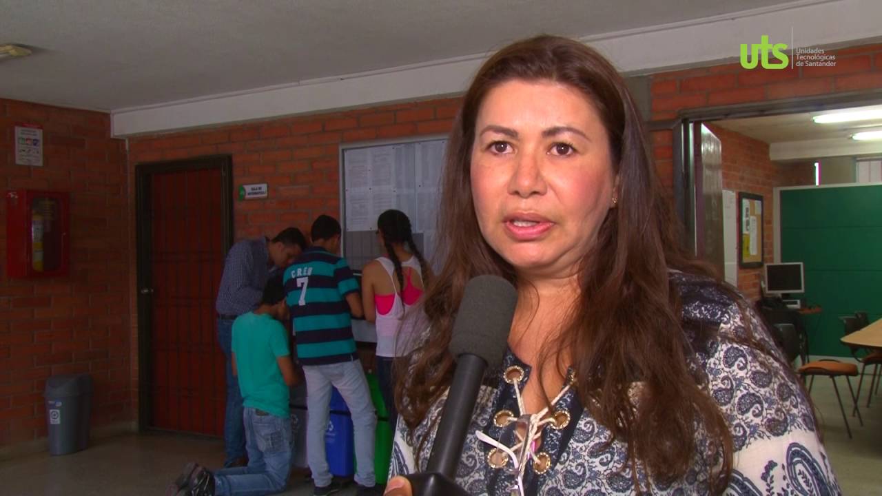 Canecas inteligentes proyecto estudiantes de las UTS