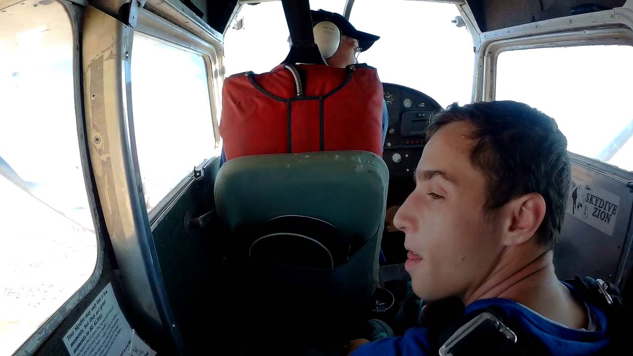 Chanoch's Skydiving part 4