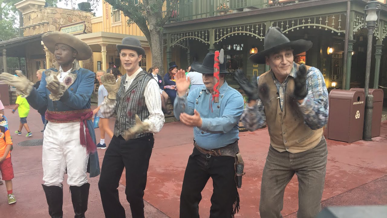 Mickey's Not So Scary Halloween Party First Night Livestream