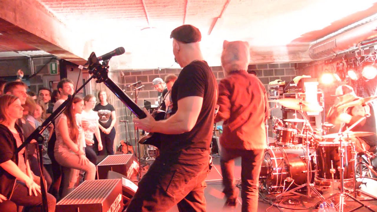 Zebrahead & Man With A Mission @ Elysée, Oostende, BE, 07-11-2015