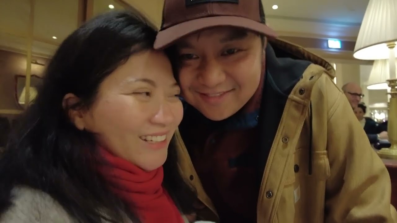 Character Dining- Dinner Buffet at Royal Banquet, Disneyland Paris