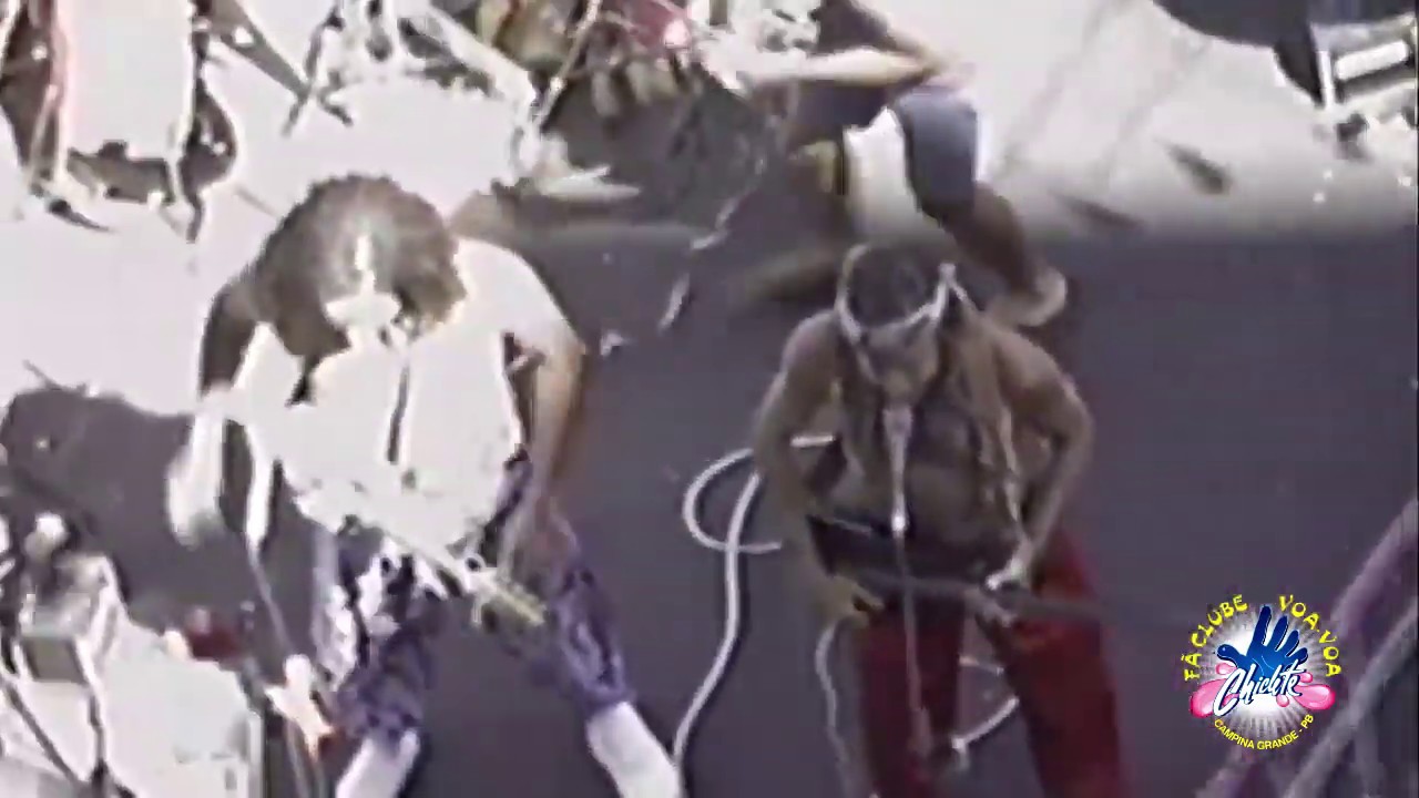 Foi Deus e Pout Pourrítmos do Interior - Chiclete (Virtuosismo na Guitarra Baiana de Jony) 1989