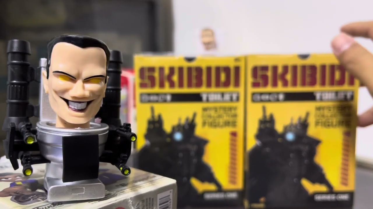 Unboxing official Skibidi Toilet blind box makes me think twice.