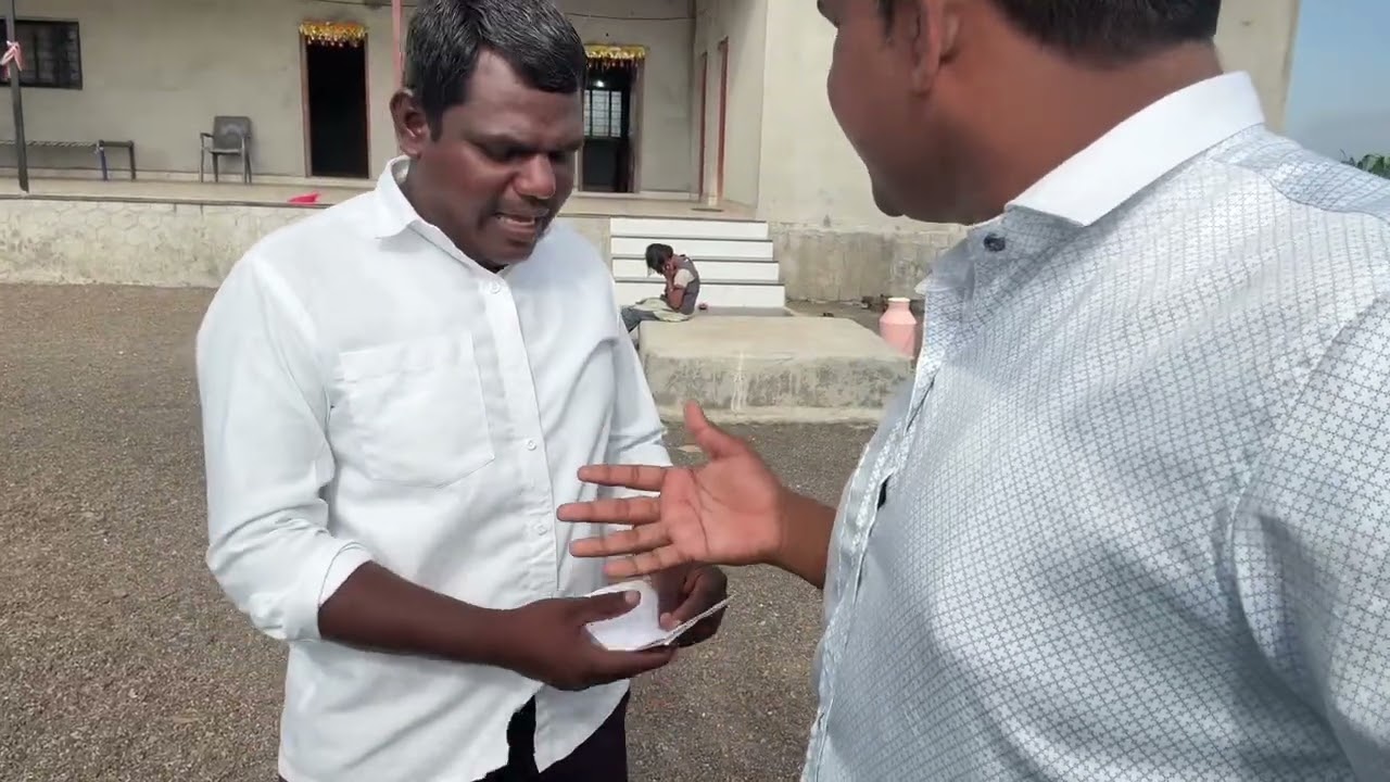 आबा पळतच आलाय मला आडवा उतारा घेऊन याच्याकडे पाचशे रु नाहीत माझी माप काढतेत दोघ 😭#गावठीनिलेशपुनम 