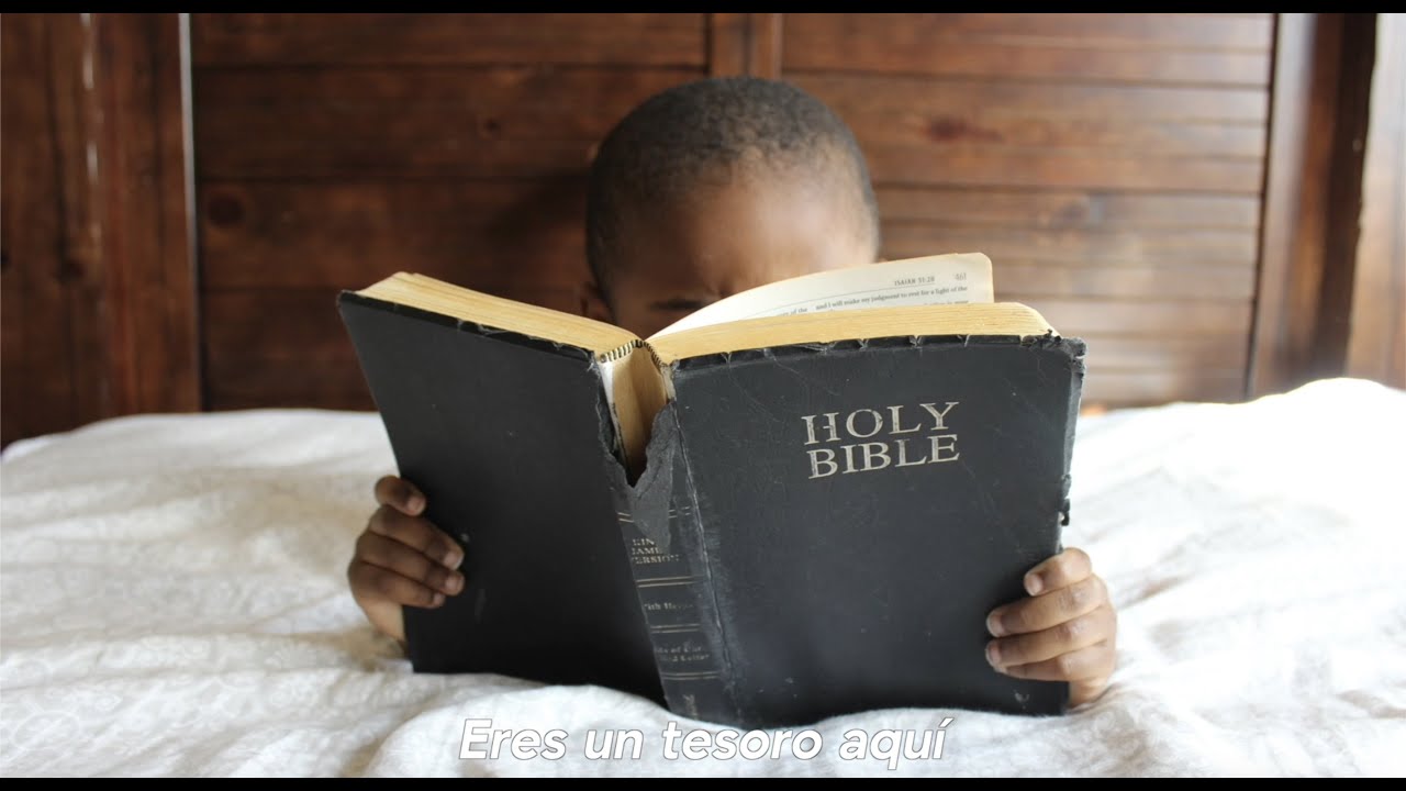 SANTA BIBLIA / CERCA M&Aacute;S CERCA / ESTOY BIEN CON MI DIOS