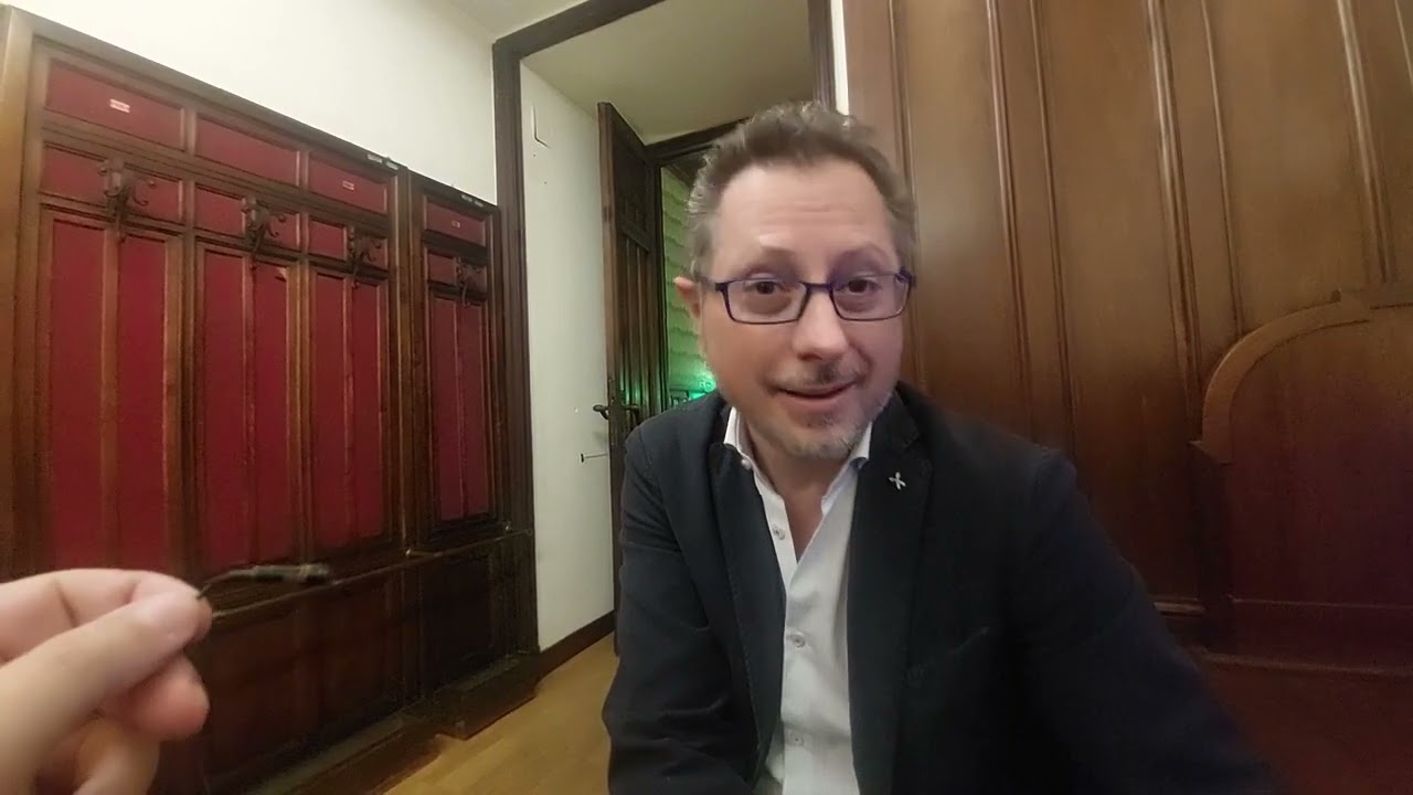 Il cantante e sua moglie restano in carcere: intervista a Francesco Borrelli