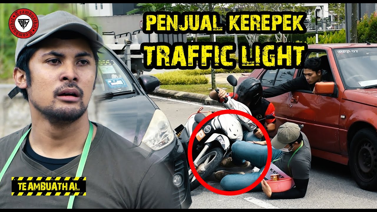 PENJUAL KEREPEK TRAFFIC LIGHT
