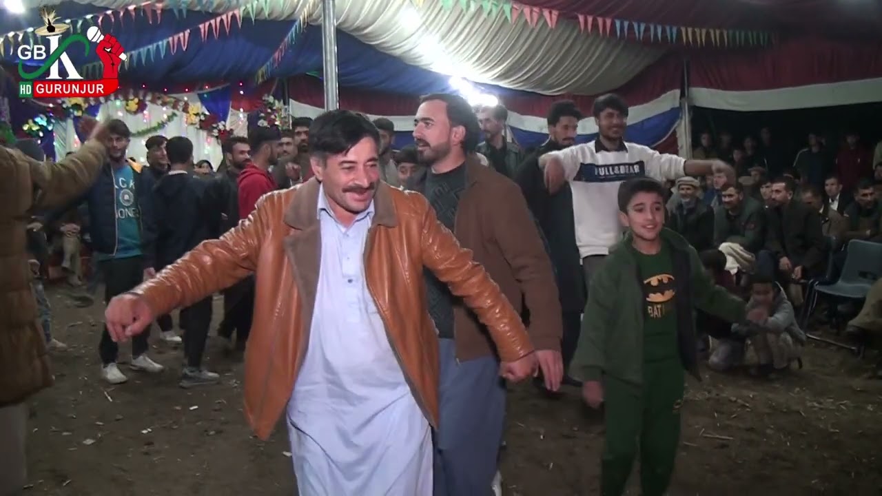 Wedding Dance Gb Ghizer Valley Gurunjurعیسی بیگ۔دیدار۔فدا۔علی مدد۔رحمت۔اصف۔یاسرجوشیلے انداز میں رقص