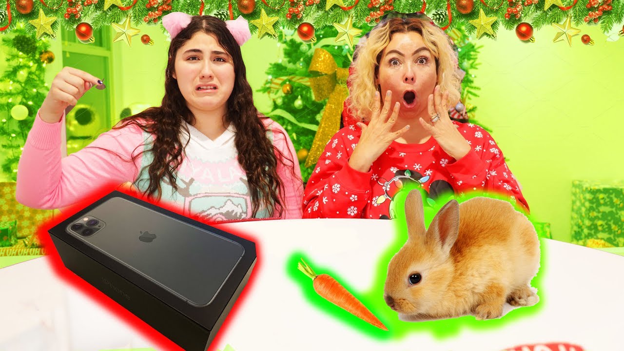 CHEAP VS EXPENSIVE CHRISTMAS PRESENTS CHALLENGE!