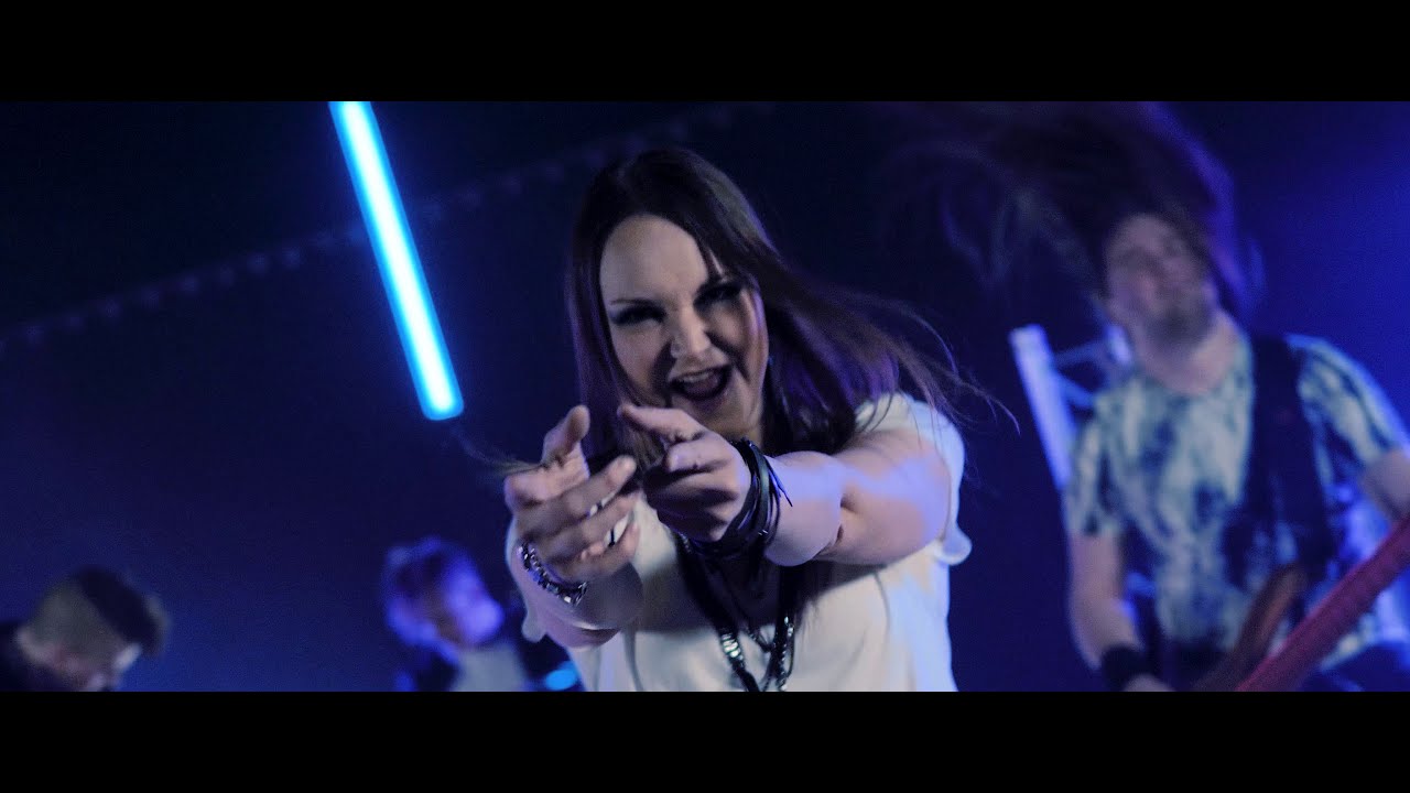 Memoremains - Bring It On (Official Music Video)