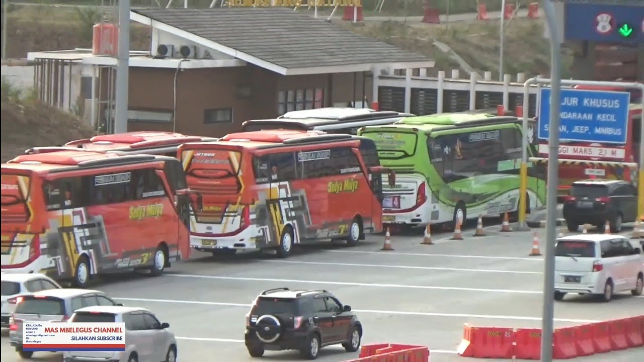Bus Bus Keren Antri Di Gerbang Tol Kali Kangkung - HUNTING BUS DI MINGGU SORE