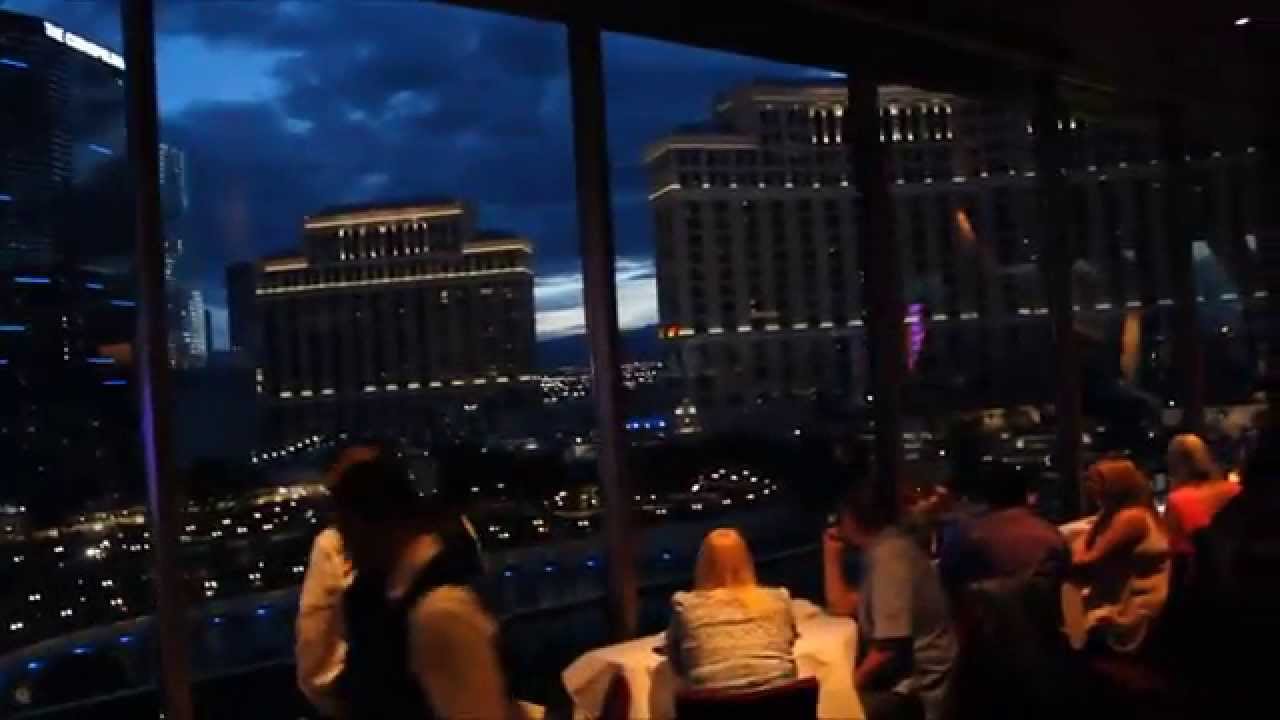 Путешествие по США: Eiffel Tower Restaurant in Paris, Las Vegas
