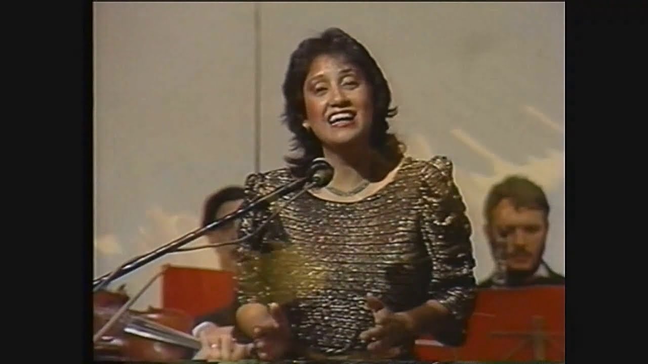 Jobim e Vinicius - Canções - Ângela Barra, Norton Morozowicz ,Orquestra de Câmara de Blumenau