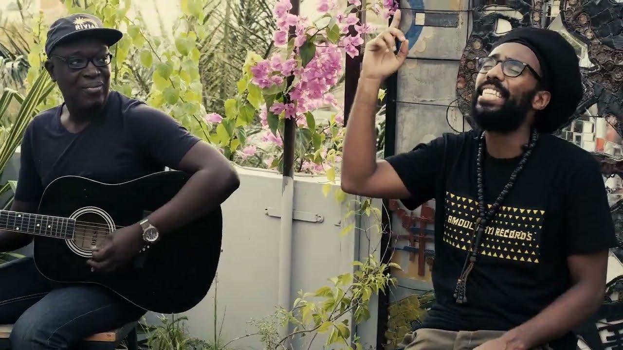 GALAS - Up In The Sky (DAKAR ACOUSTIC ROOFTOP SESSIONS #3)