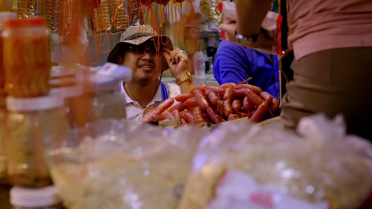 ផ្សារអូរឬស្សី - Orussey Market in Phnom Penh Cambodia