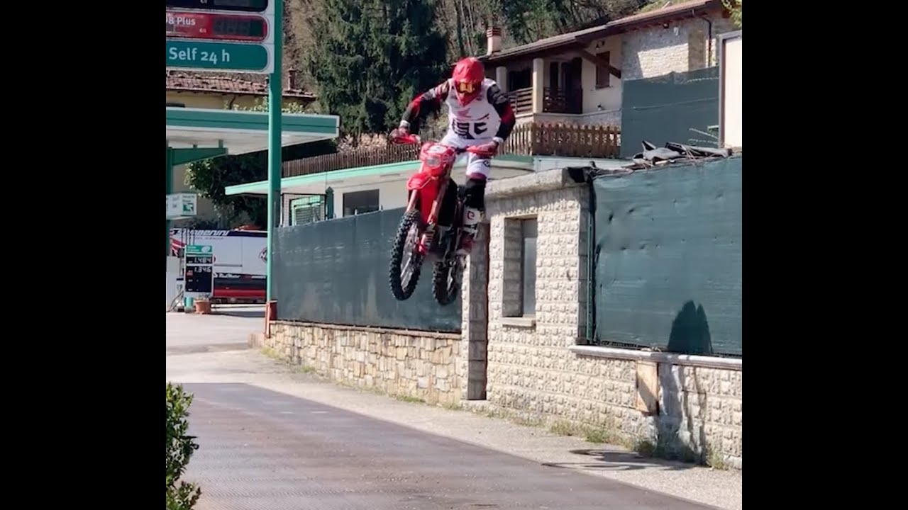 Alex Salvini - HOME ENDURO TRAINING (Covid - 19 mood) 