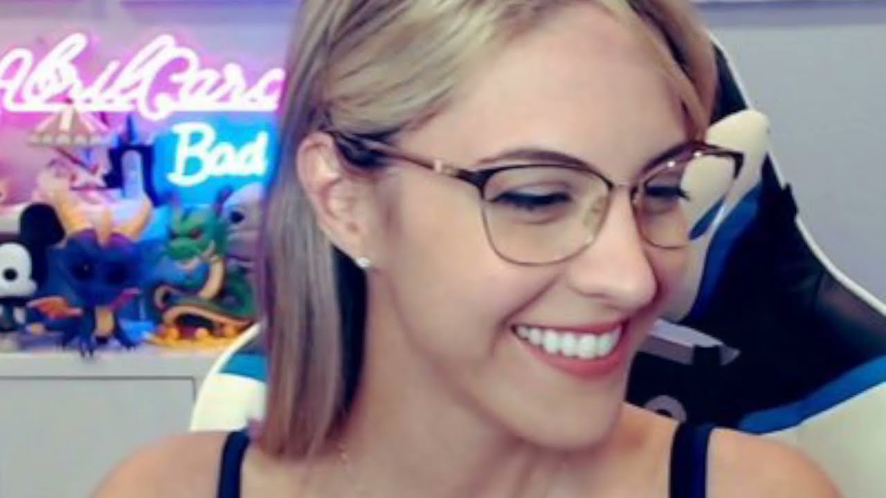 Stream de Twitch del 27/10/21 Le robo el PC a @AbelTheKid1 y me ense&ntilde;a a pinchar tecnaco del bueno