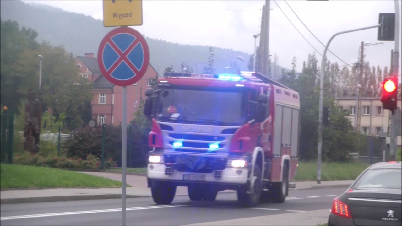 [Alarmowo, Trąby !!] - Pluton gaśniczy JRG nr 1 oraz WSP Bielsko Biała do pożaru