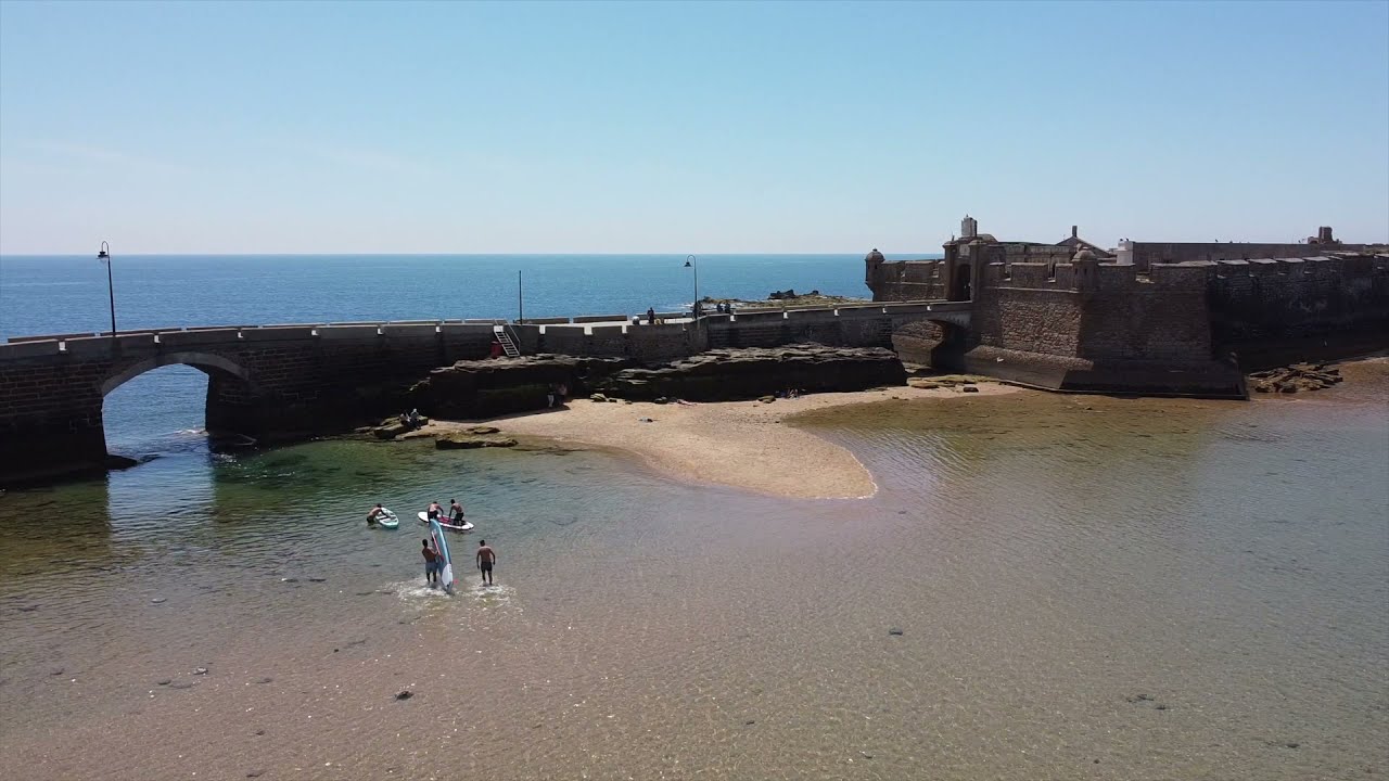 Cádiz a 24 metros - Excursión en Paddle Surf por La Canal de La Caleta