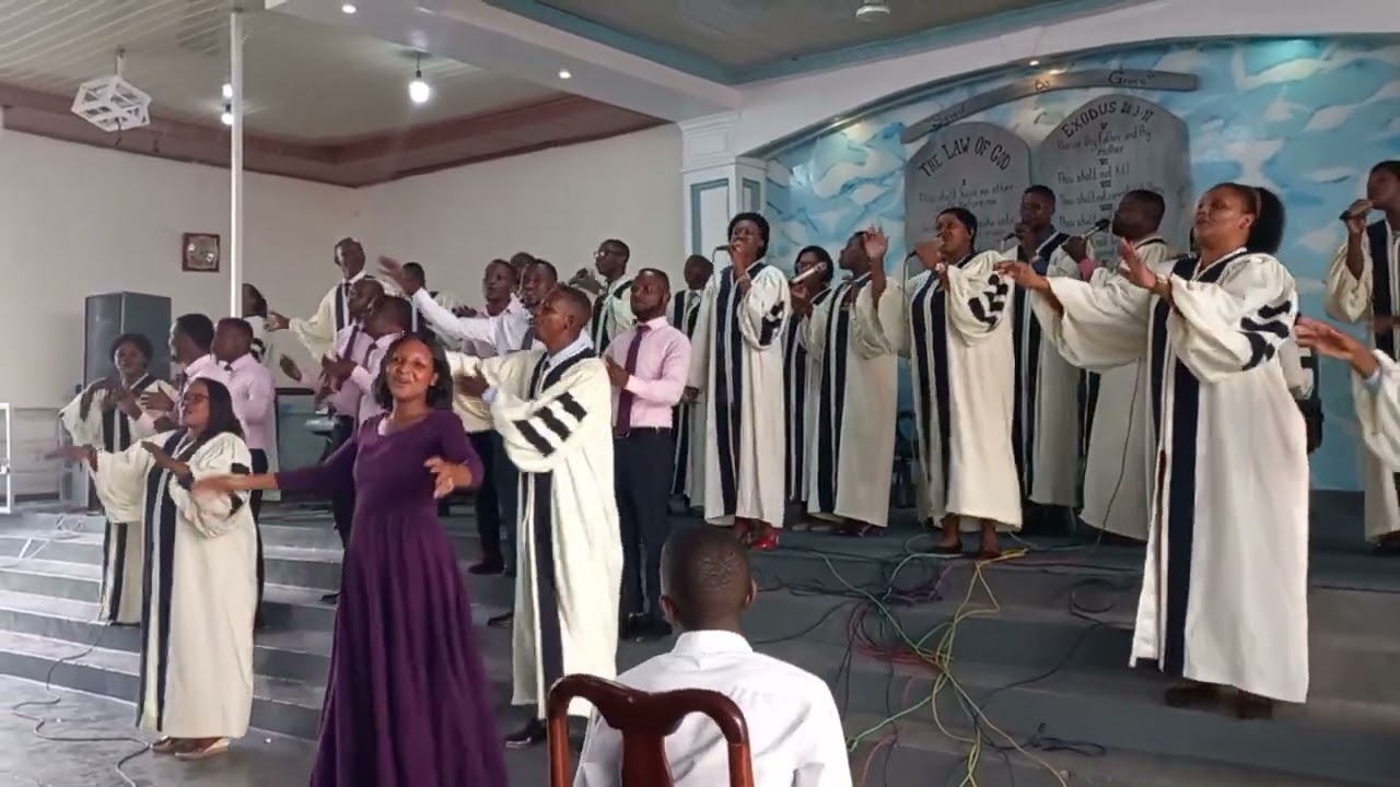 Bimwe mubihe byiza byaranze igitaramo cya Korali KUGANA YESU, ABAHAMYA BA YESU N'INYENYERI Z'IJURU